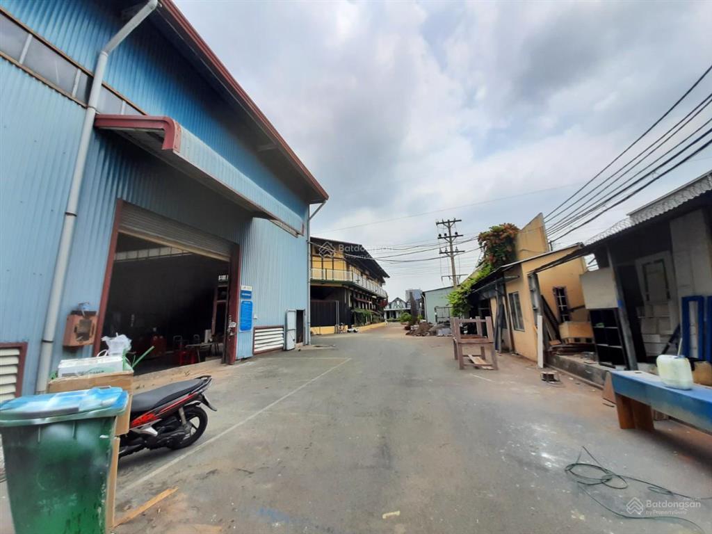 Cho thuê kho 250m2 độc lập, mặt tiền tân thới nhất 17, cách dương thị giang 50m, phan văn hớn 500m