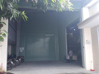 Cho thuê nhà kho rộng 250m2 độc lập riêng biệt, mặt tiền đường lớn rộng 8m xe container vào kho tốt