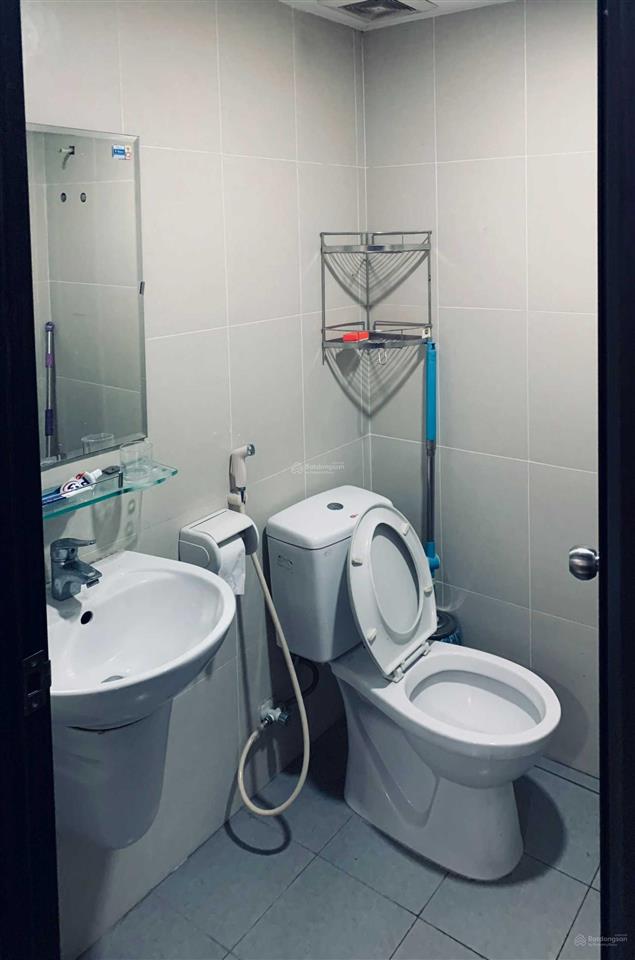 Căn hộ sky 9 liên phường, 63m2 2pn 2wc ban công, nội thất cơ bản, sơn mới, 7 triệu, hồ bơi gym yoga