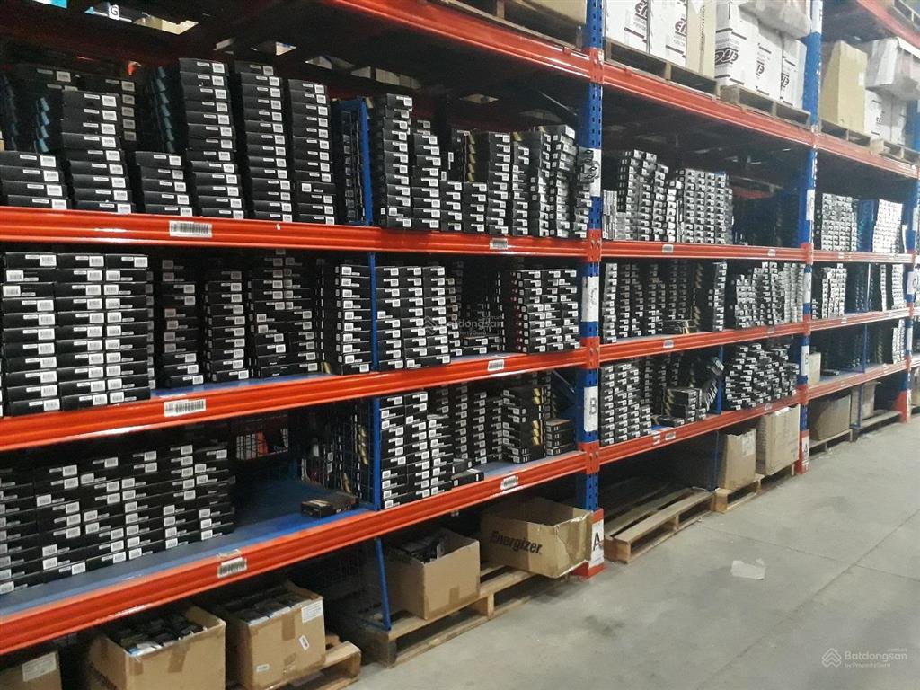 Kho hàng diện tích thuê lớn, nhỏ, có khung kệ lưu trữ, nhân viên kho, quản lý công nghệ 2 barcodes
