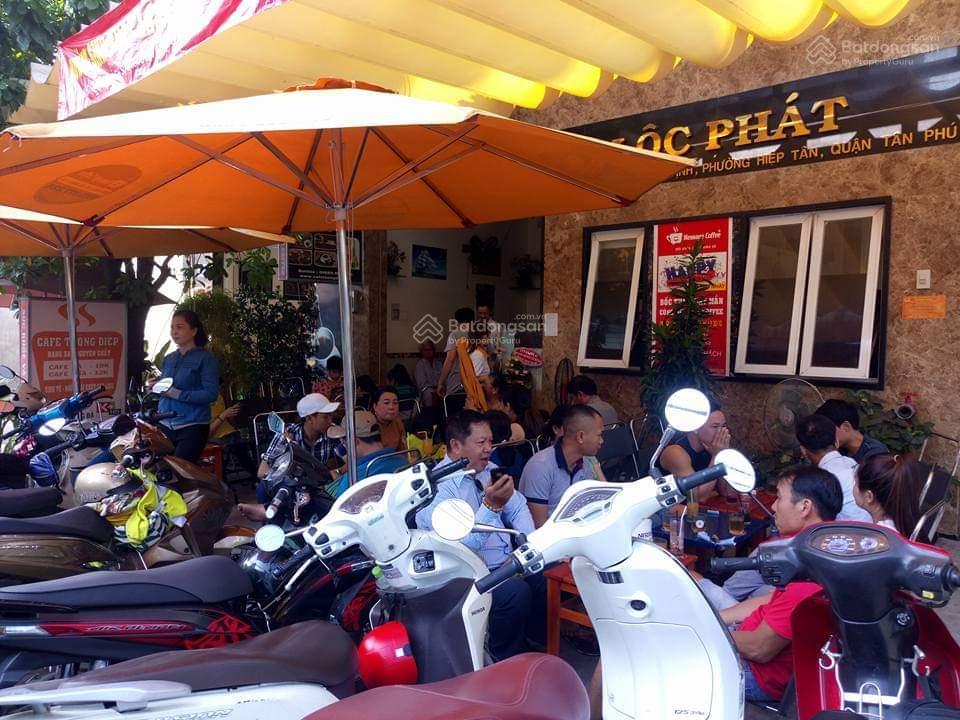 Còn phòng trống có ban công vào ở ngay giảm giá còn 2,4 tr/th