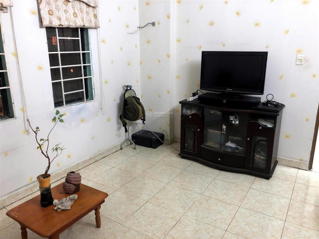 Bán chung cư số 1 tôn thất thuyết, quận 4, dt 65m2, 2 phòng ngủ, giá 3.6 tỷ, sổ hồng