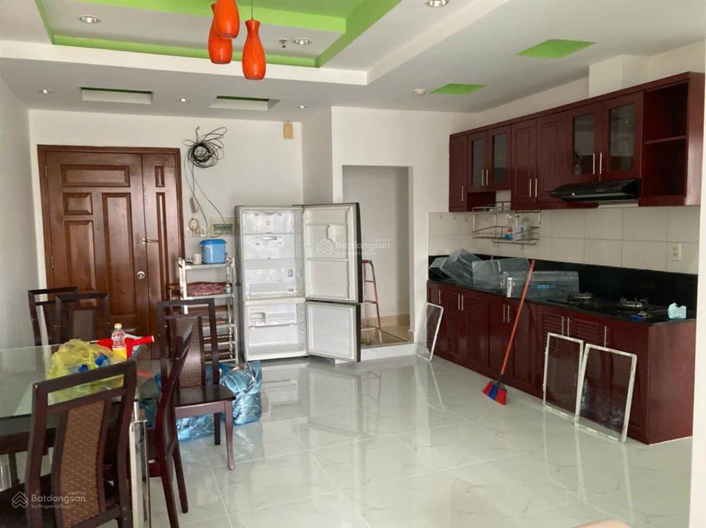 Căn hộ khánh hội 3 quận 4 nhà rất đẹp, 2 phòng ngủ, giá 14 triệu/tháng