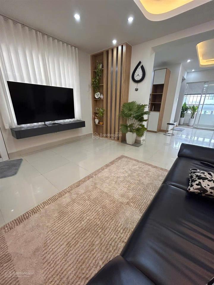 Bán cc galaxy 9, 6,1 tỷ, 70m2, 2pn, 2wc, giá siêu hời, view đẹp tại galaxy 9, q4, hcm