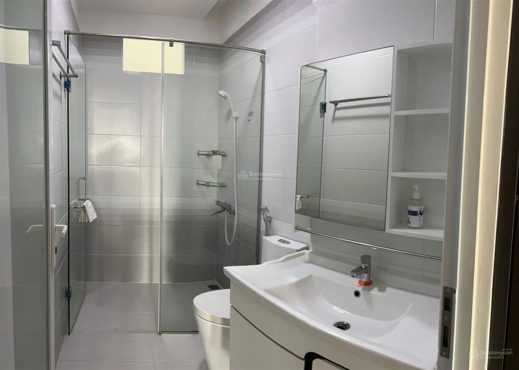 Nhà full nội thất mới 1 trệt 4 lầu 4x12m 4 phòng 5 wc hẻm nguyễn văn trỗi tel 0906 856 *** sang