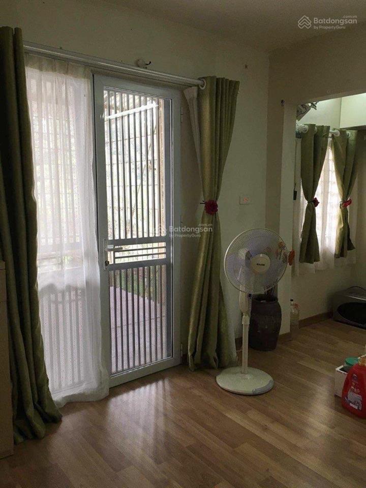 Cho thuê cc p506, c2 tập thể trung tự, 8.5 triệu, 80m2, 2pn, 2wc, đẹp, nhiều tiện ích