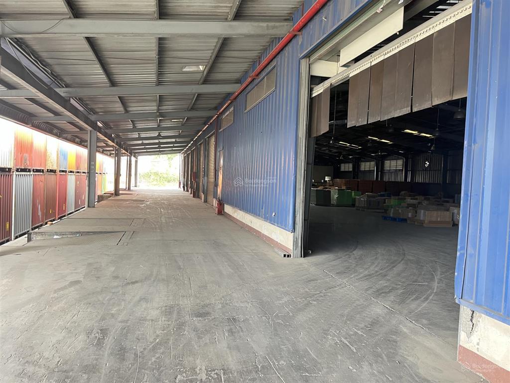 Cho thuê kho 2000m2, có dock cont, pccc tự động tại linh trung