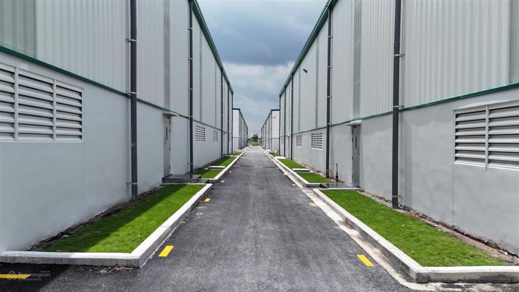 Cho thuê xưởng 5600m2 giá 83 ngàn/m2/th tại bình thuận giáp đồng nai
