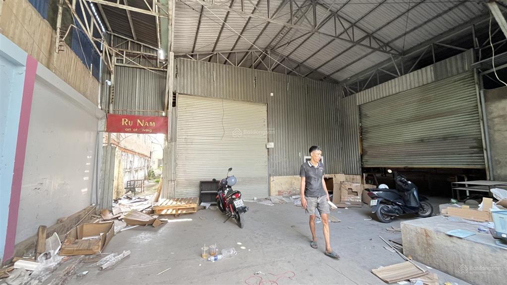 Cho thuê mặt bằng kinh doanh phù hợp showrooms mặt tiền đường đại lộ bình dương