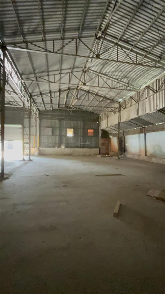Cho thuê mặt bằng kinh doanh phù hợp showrooms mặt tiền đường đại lộ bình dương
