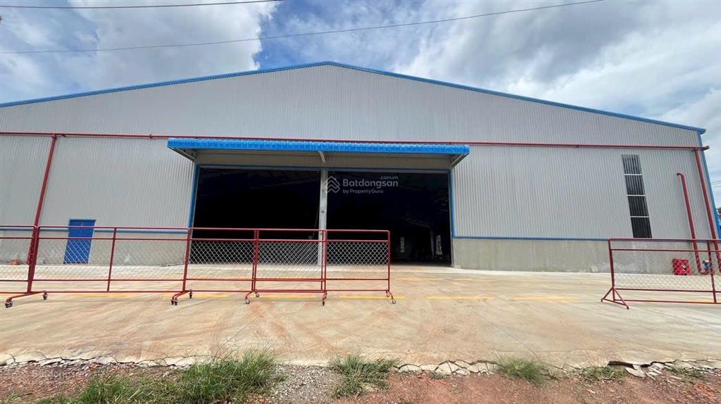 Giá hời khu vực 150tr cho thuê 5000m2 có xưởng 3000m2 pccc tự động tại phú giáo
