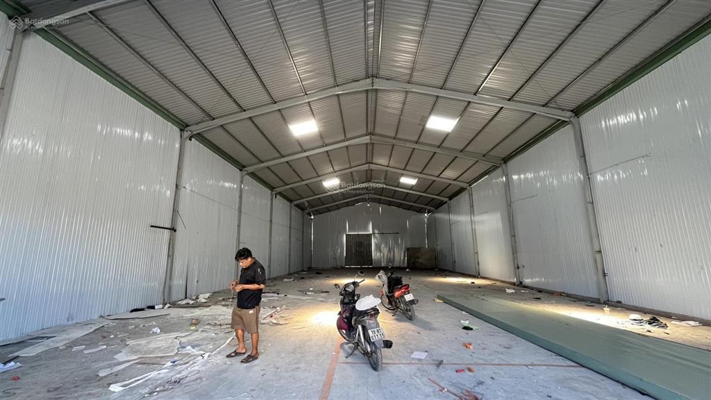 Cho thuê xưởng phù hợp gia công sản xuất cơ khí, nội thất, sofa, kho chứa hàng tại thủ đức