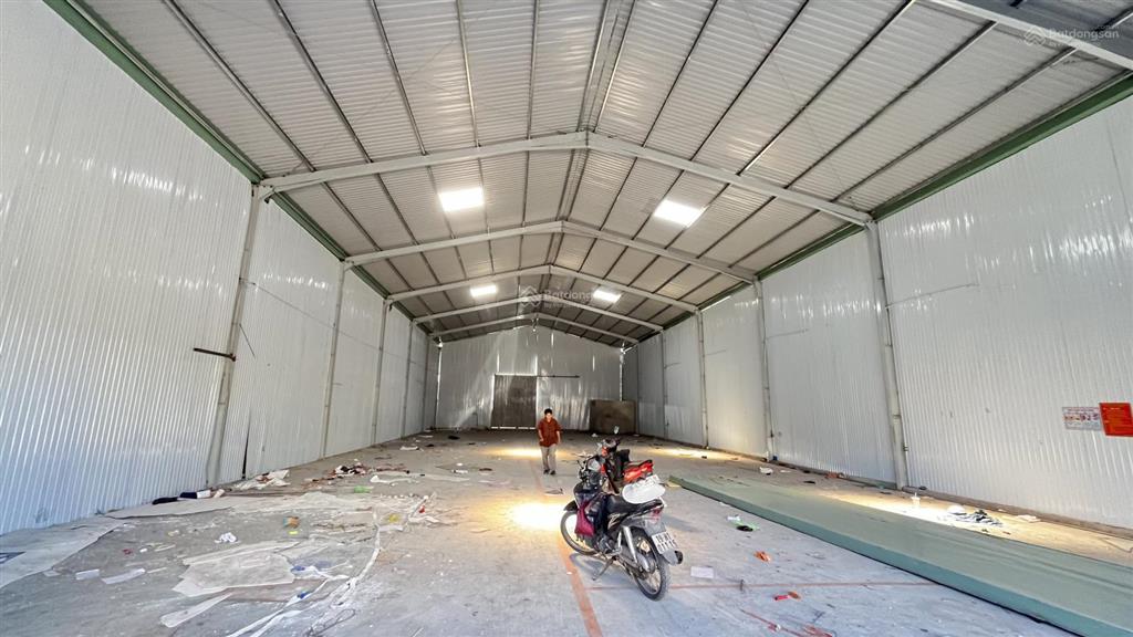 Cho thuê xưởng phù hợp gia công sản xuất cơ khí, nội thất, sofa, kho chứa hàng tại thủ đức