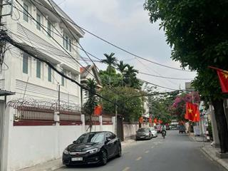 Bình thạnh hxh 50m ô tô ngủ trong nhà ,xe tải đậu ngoài cửa ,sát mặt tiền đường lớn