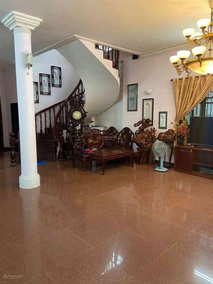Biệt thự vuông đẹp bình thạnh chỉ hơn 100/m2 khu bt ven sông không quy hoạch
