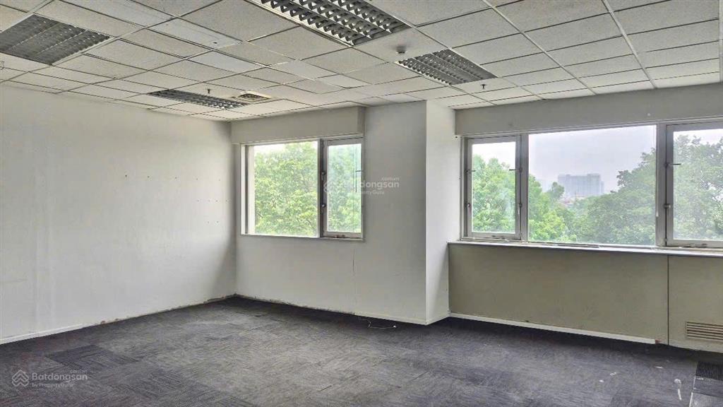Cho thuê văn phòng từ 40m2 đường kim mã  giá tốt  view công viên