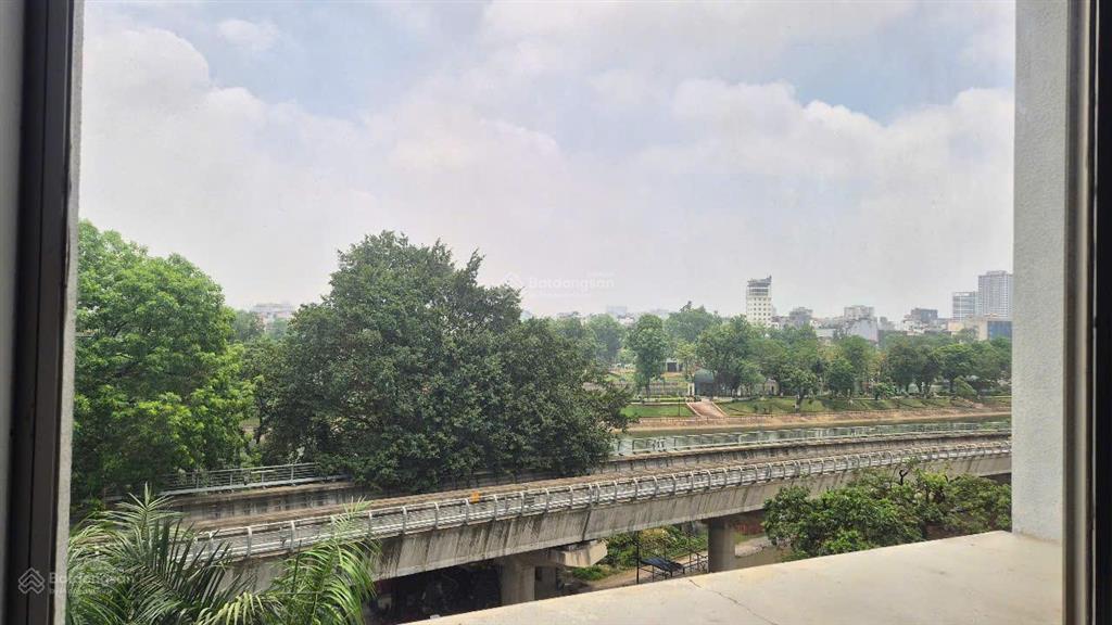 Cho thuê văn phòng từ 40m2 đường kim mã  giá tốt  view công viên