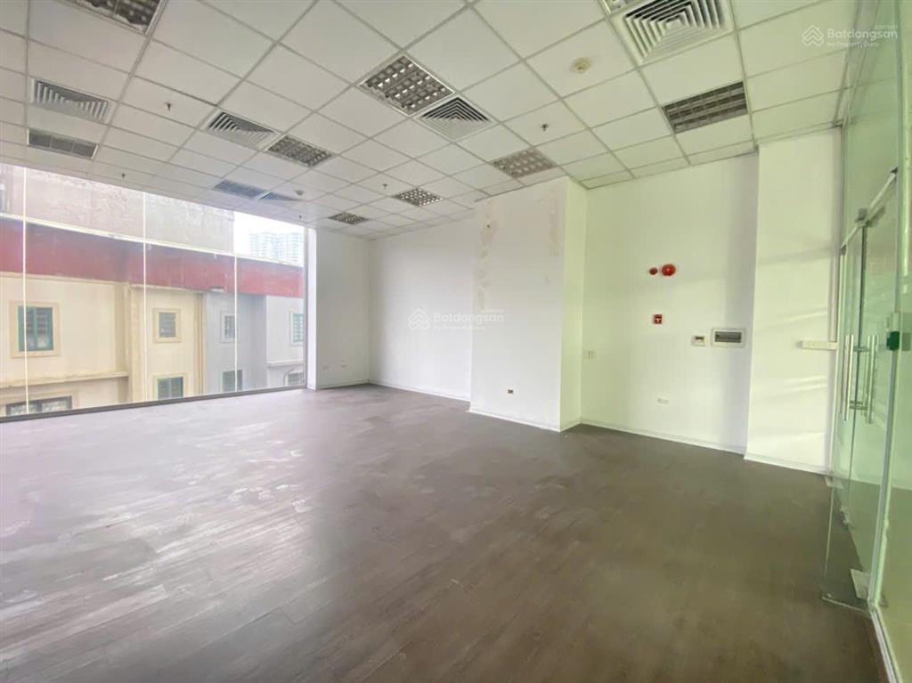 Cho thuê văn phòng 65m2 đường cầu giấy  giá tốt