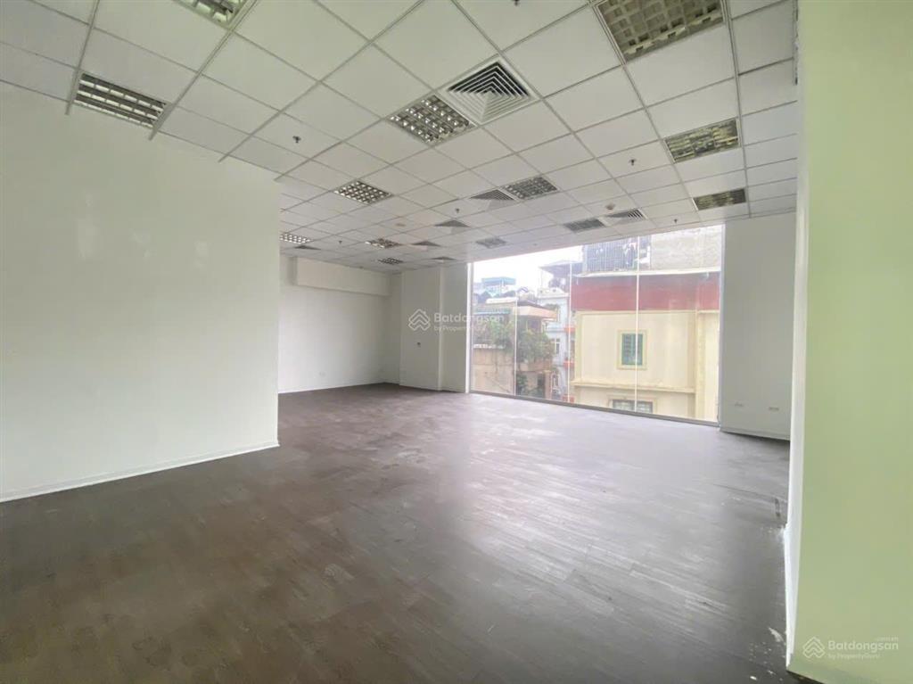 Cho thuê văn phòng 65m2 đường cầu giấy  giá tốt