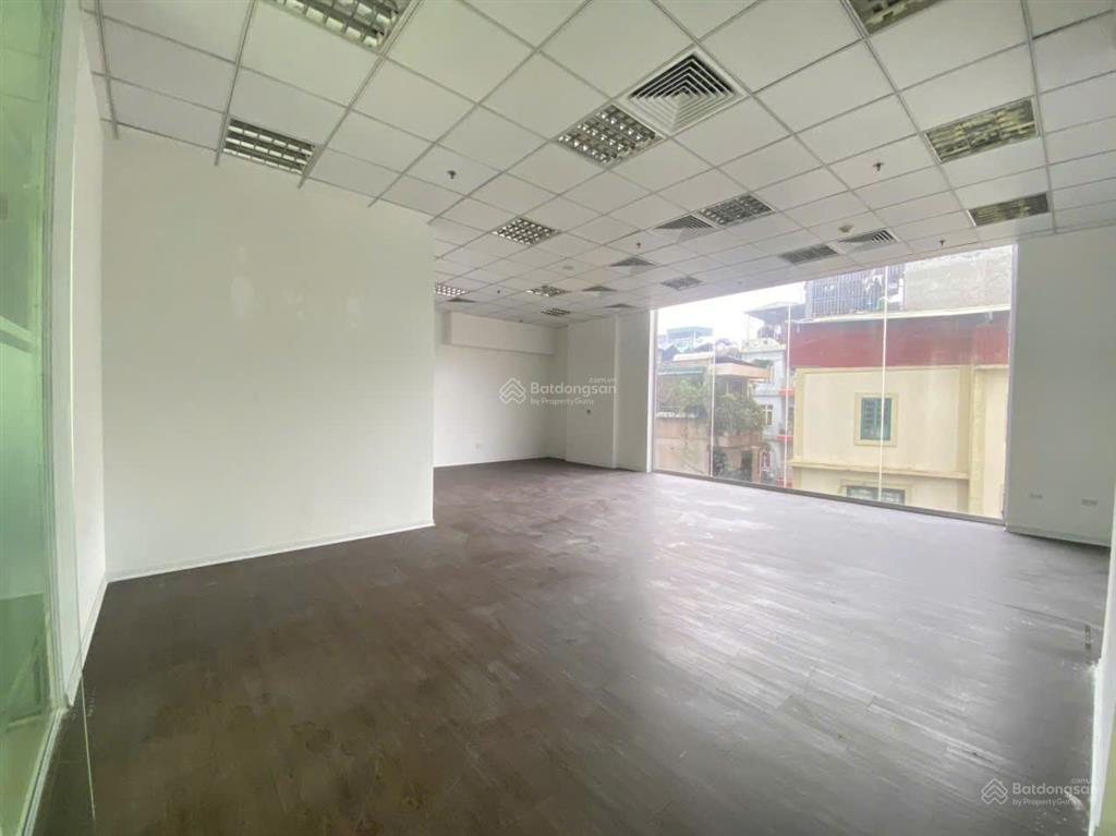 Cho thuê văn phòng 65m2 đường cầu giấy  giá tốt
