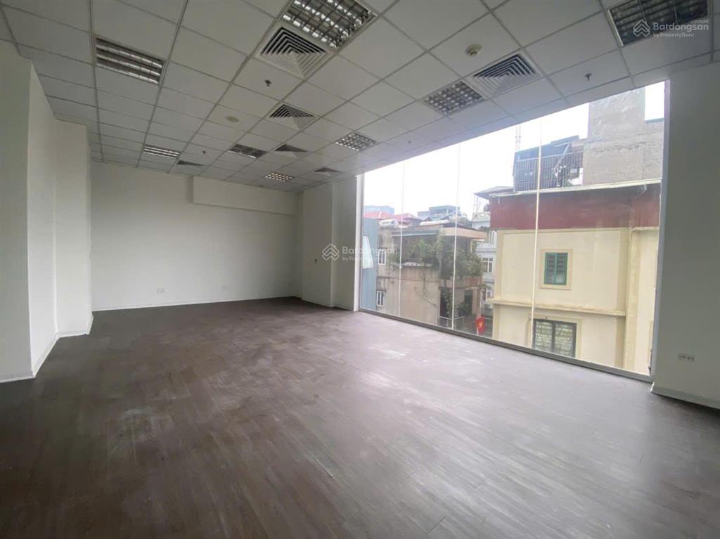 Cho thuê văn phòng 65m2 đường cầu giấy  giá tốt