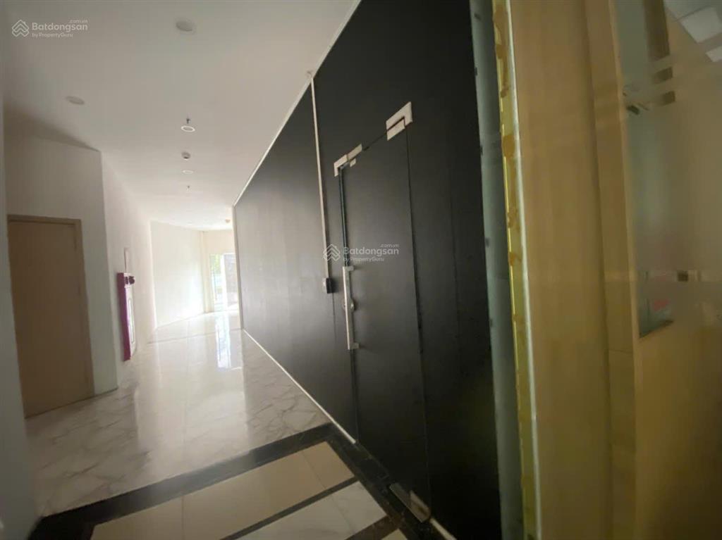 Cho thuê mặt bằng 90m2 tầng 1 yên hòa park view  giá thuê hấp dẫn  hoàn thiện