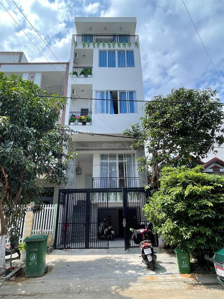 Bán tòa căn hộ khu phạm văn đồng, sơn trà. 100m2 ngang 5m, 6 tầng. doanh thu hơn 1,2 tỷ/năm