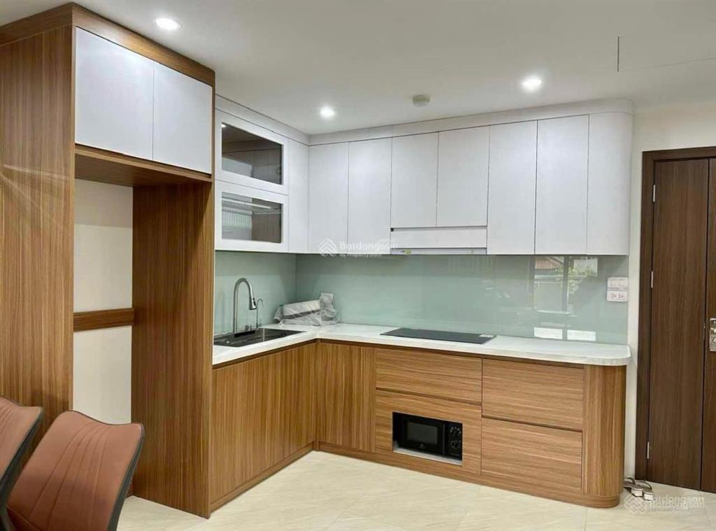 Bán căn cc vĩnh phúc  lô góc  dt 86/100m2  nhà đẹp tặng full đồ.
