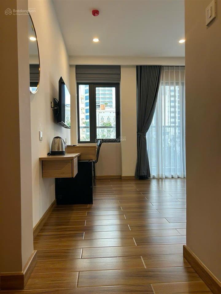 Bán khách sạn 7 tầng dt 100m2 hẻm 64 trần phú  lộc thọ cách biển vài bước chân giá chỉ 26,5 tỷ