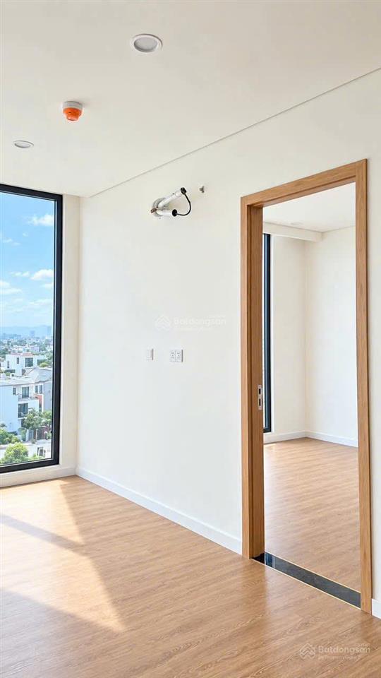 Cần bán căn 2pn 1wc ký trực tiếp chủ đầu tư giá chỉ từ 40 tr/m2 căn hộ view biển 0906 565 ***