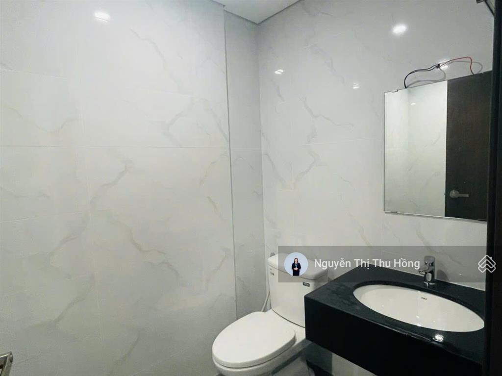 Cần chuyển nhượng căn 2pn nội thất cơ bản liền tường dễ decor, khách mua  0906 565 ***