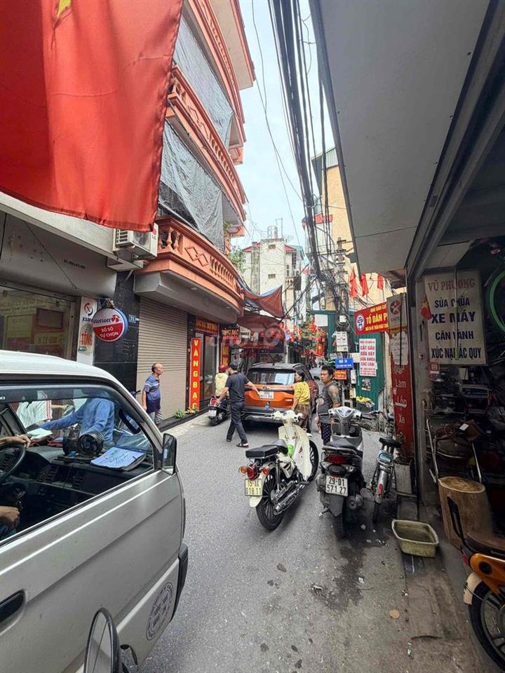 bán nhà mặt phố 2tầng đê trần khát trân