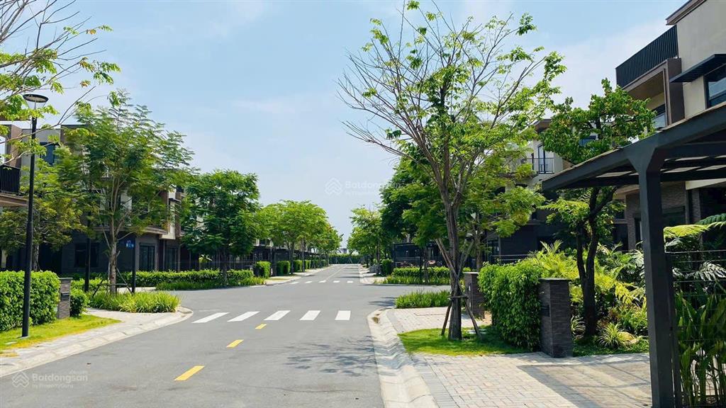 Đã có sổ hồng  nhà phố 2 mặt tiền dự án izumi city giỏ hàng chủ đầu tư, ngang 6x18,5m (111m2)