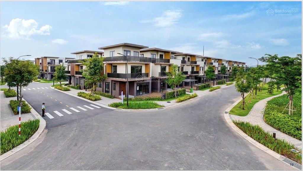Đã có sổ hồng  nhà phố 2 mặt tiền dự án izumi city giỏ hàng chủ đầu tư, ngang 6x18,5m (111m2)