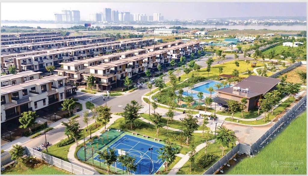 Đã có sổ hồng  nhà phố 2 mặt tiền dự án izumi city giỏ hàng chủ đầu tư, ngang 6x18,5m (111m2)