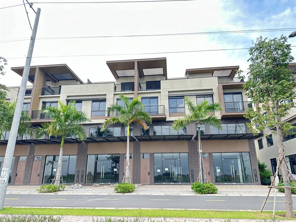 Bán shophouse dự án izumi city nhà 3 lầu 1 lửng mặt tiền đ 60m sổ hồng riêng sở hữu lâu dài hđmb