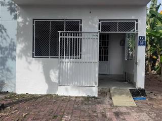 Bán căn nhà cấp 4 đường phan bội châu, khu dân cư đông đúc, gần trường học