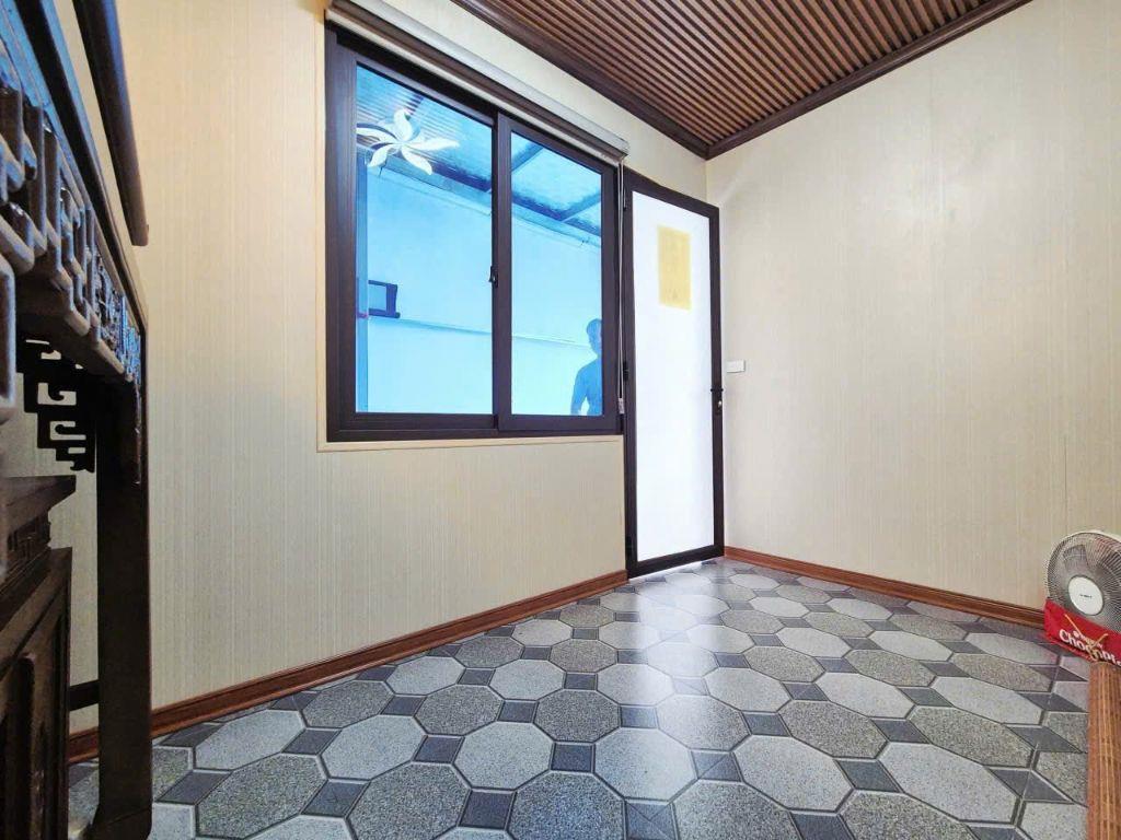 HIẾM-NHÀ ĐỐNG ĐA DÂN XÂY PHÂN LÔ BỘ CÔNG AN, OTO 7 CHỖ NGỦ TRONG NHÀ, KINH DOANH_10,6TỶ