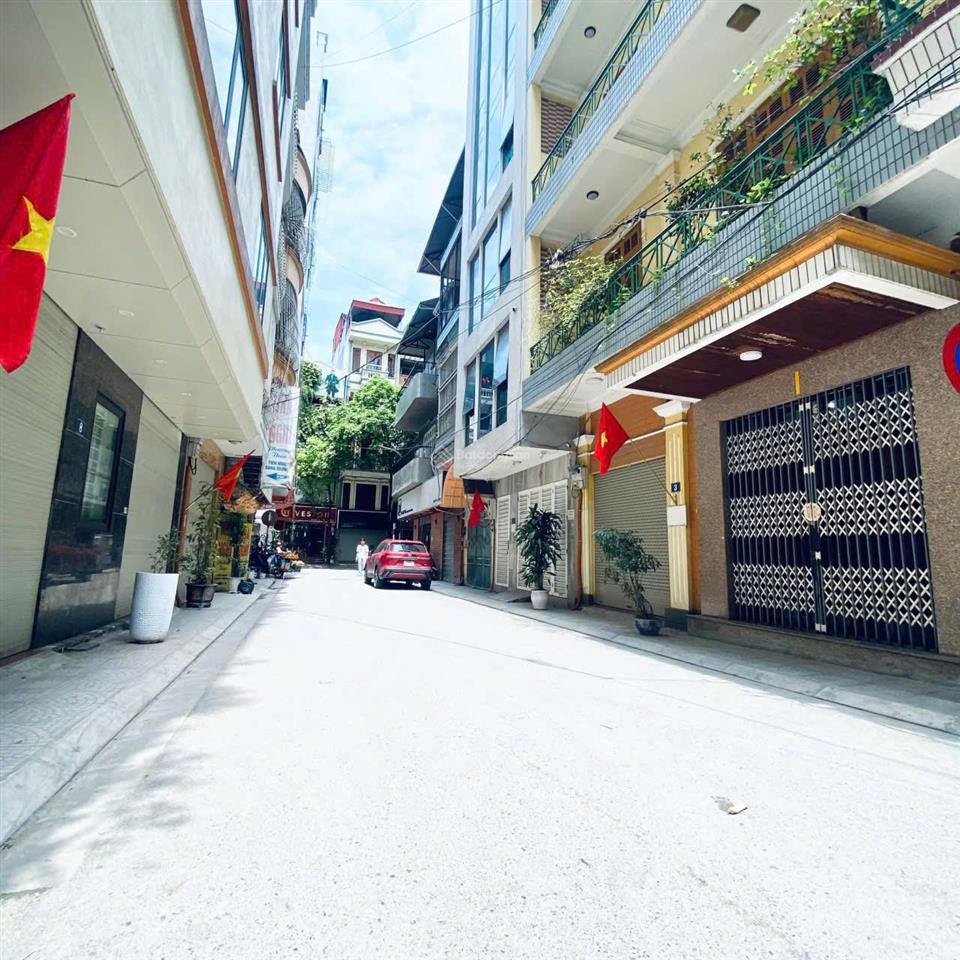 Ô tô vào nhà phân lô sát phố lớn giang văn minh, ba đình, vượng khí, 43m x 4t, mt 4.1m, 10 tỷ