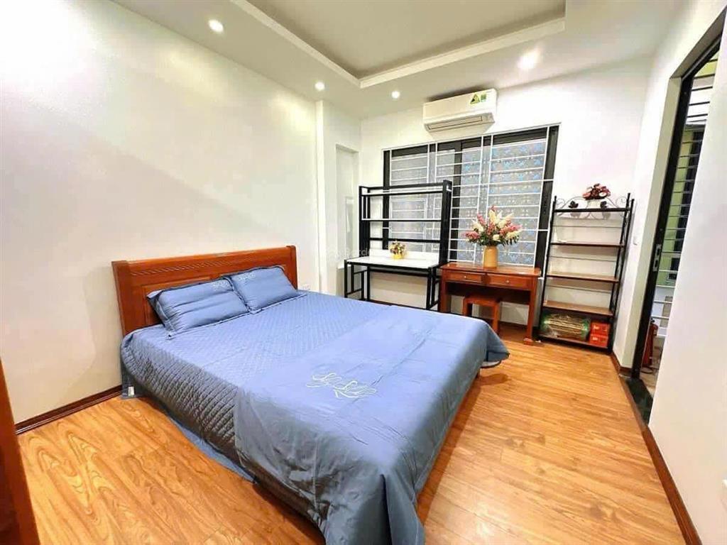 Mặt ngõ 135 đội cấn, ba đình đối diện hồ  ô tô tránh  kinh doanh vỉa hè 76m, 26 tỷ