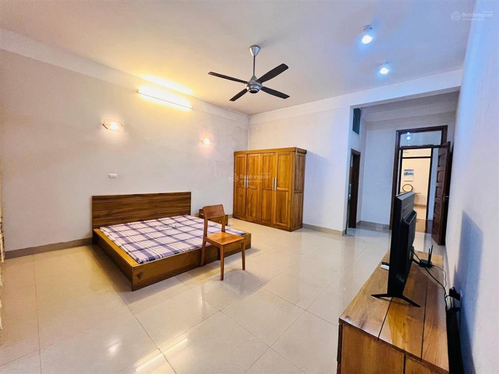 Mặt ngõ 42 vạn bảo, ba đình, phân lô, ô tô đỗ cửa ngày đêm, sát phố lớn, 51m, 15 tỷ