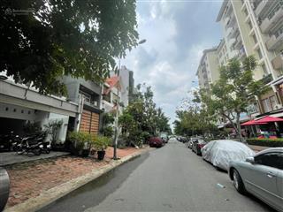 Bán gấp biệt thự nam long trần trọng cung quận 7, hcm, 28,4 tỷ, 200m2 sổ đẹp, khu cao cấp an ninh