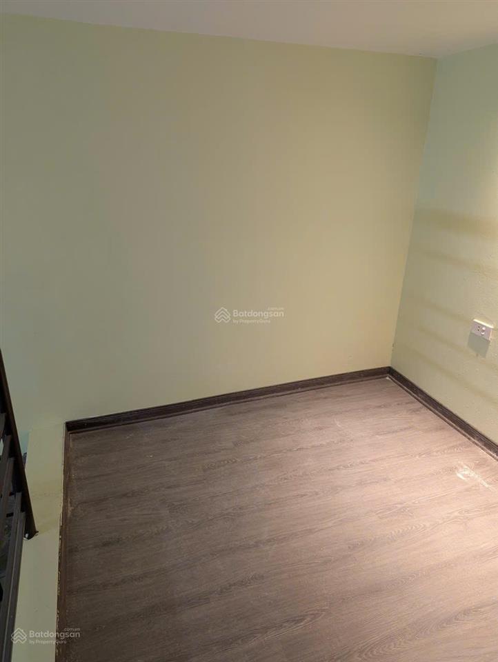 Bán nhà trong ngõ phố hàng mã, từ tầng 2 trở lên, 3 tầng 1 lửng, thoáng mát khép kín