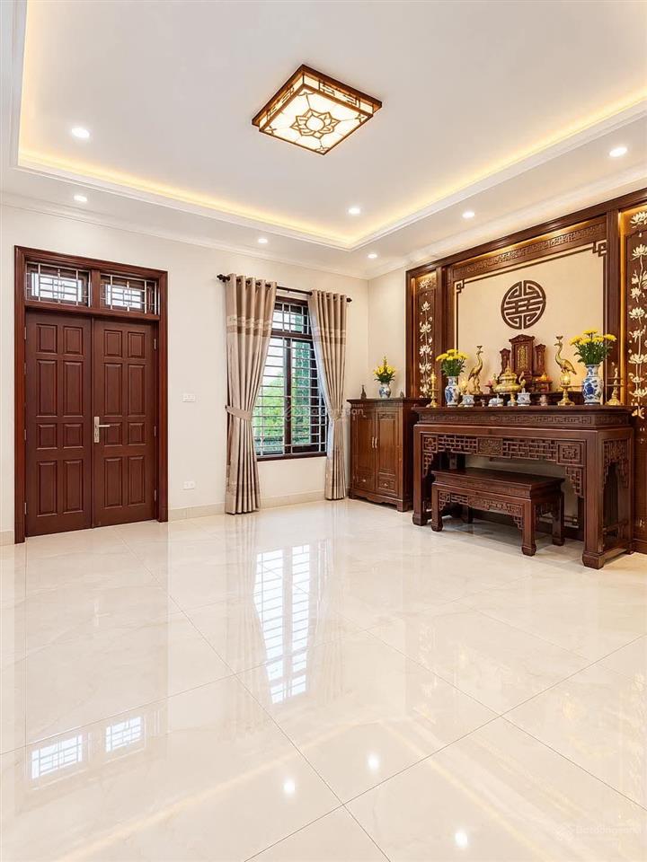 Chính chủ bán nhà riêng long biên, mặt ngõ thông oto 77.3m2, 3 tầng, mặt tiền 6m