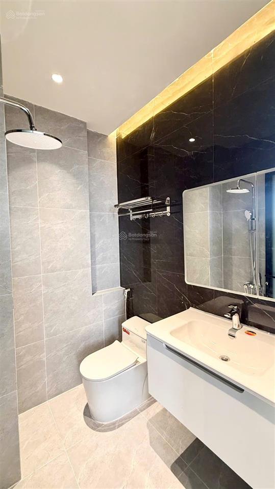 Bán nhà 4 tầng mặt đường võ nguyên giáp. gần ngay bến xe liên tỉnh nha trang