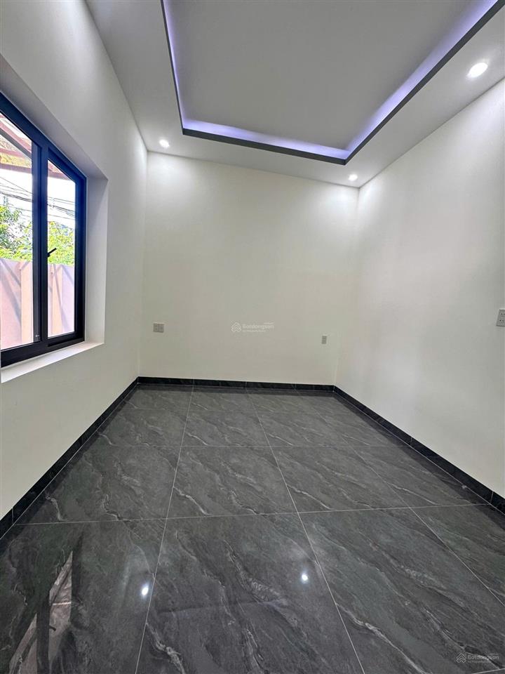 Bán gấp villa căn góc 2 mặt tiền vĩnh trung vị trí cách 23/10 chỉ 50m. đối diện trường mầm non.