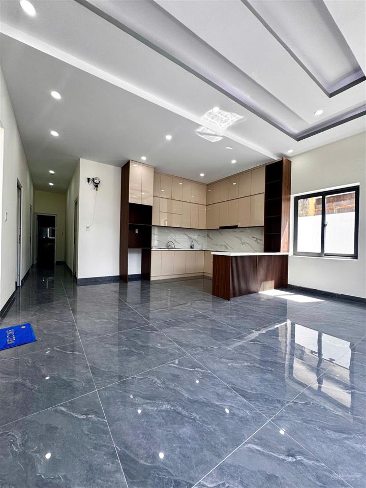 Bán gấp villa căn góc 2 mặt tiền vĩnh trung vị trí cách 23/10 chỉ 50m. đối diện trường mầm non.