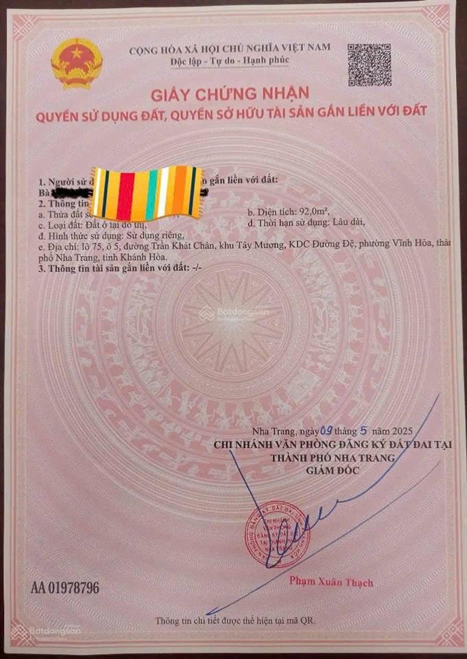 Đất gần biển. mặt tiền trần khát chân nha trang. khu tđc hòn sện. đường nhựa 20m .gần bến du thuyền
