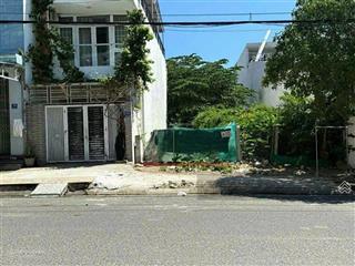 Đất gần biển. mặt tiền trần khát chân nha trang. khu tđc hòn sện. đường nhựa 20m .gần bến du thuyền