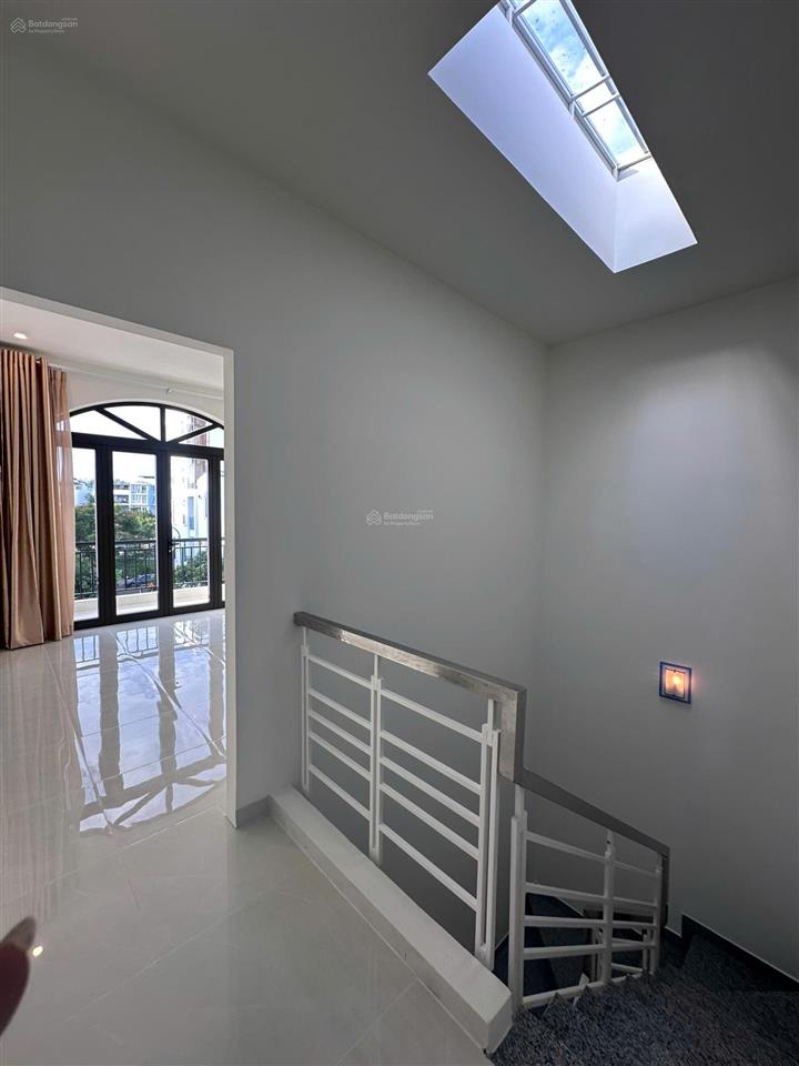 Bán nhà mặt tiền khu đô thị hà quang 2 có sổ